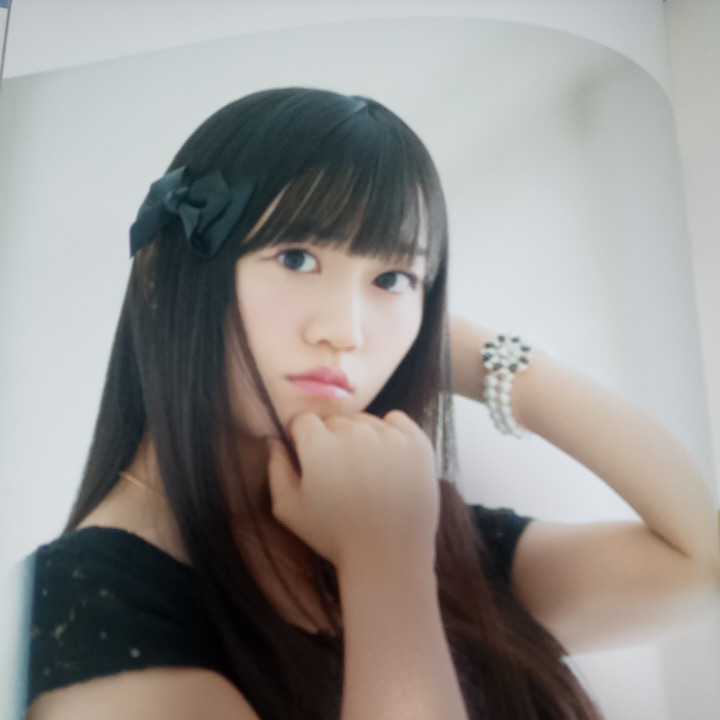【高校卒業記念写真集】小倉唯写真集 「yui Memory」第一刷・帯び付き の画像9