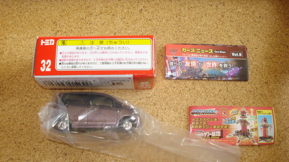 トミカ　NO.３２　ダイハツ　ムーヴ　/２０１１年新車/廃番　_画像4