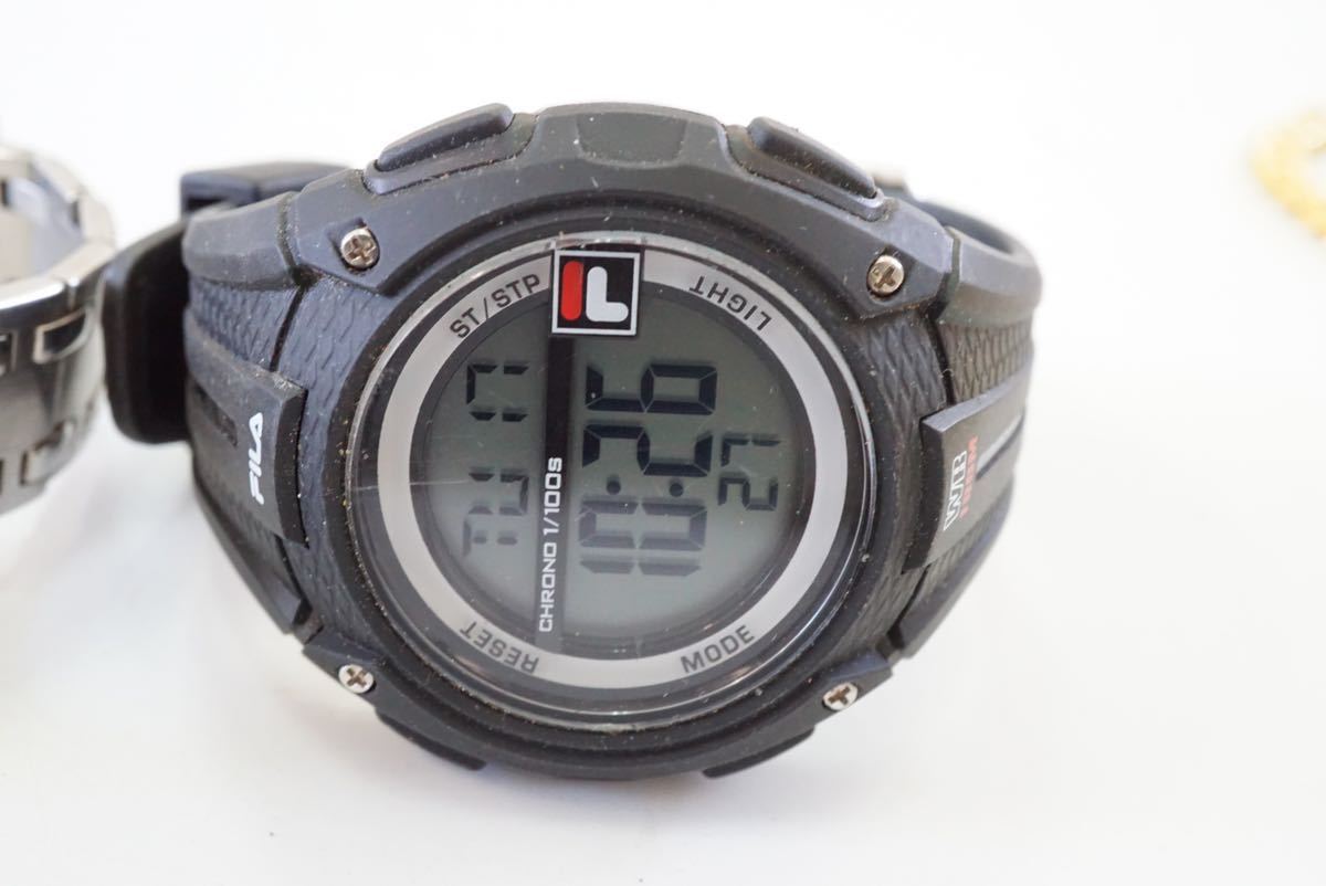 F411 FILA/フィラ メンズ 腕時計 3点セット ブランド アクセサリー クォーツ デジタル 大量 まとめて おまとめ まとめ売り 不動品_画像4