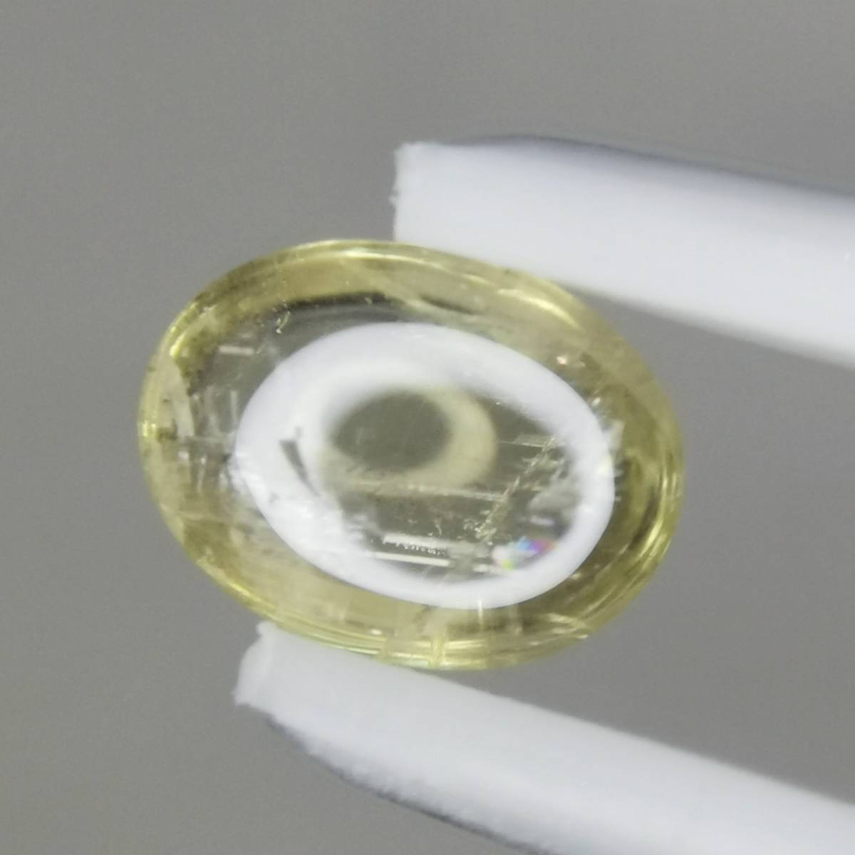 【1円オークション】大き目ダイアスポアの虹入りカボション / ダイアスポア 1.394ct _画像9