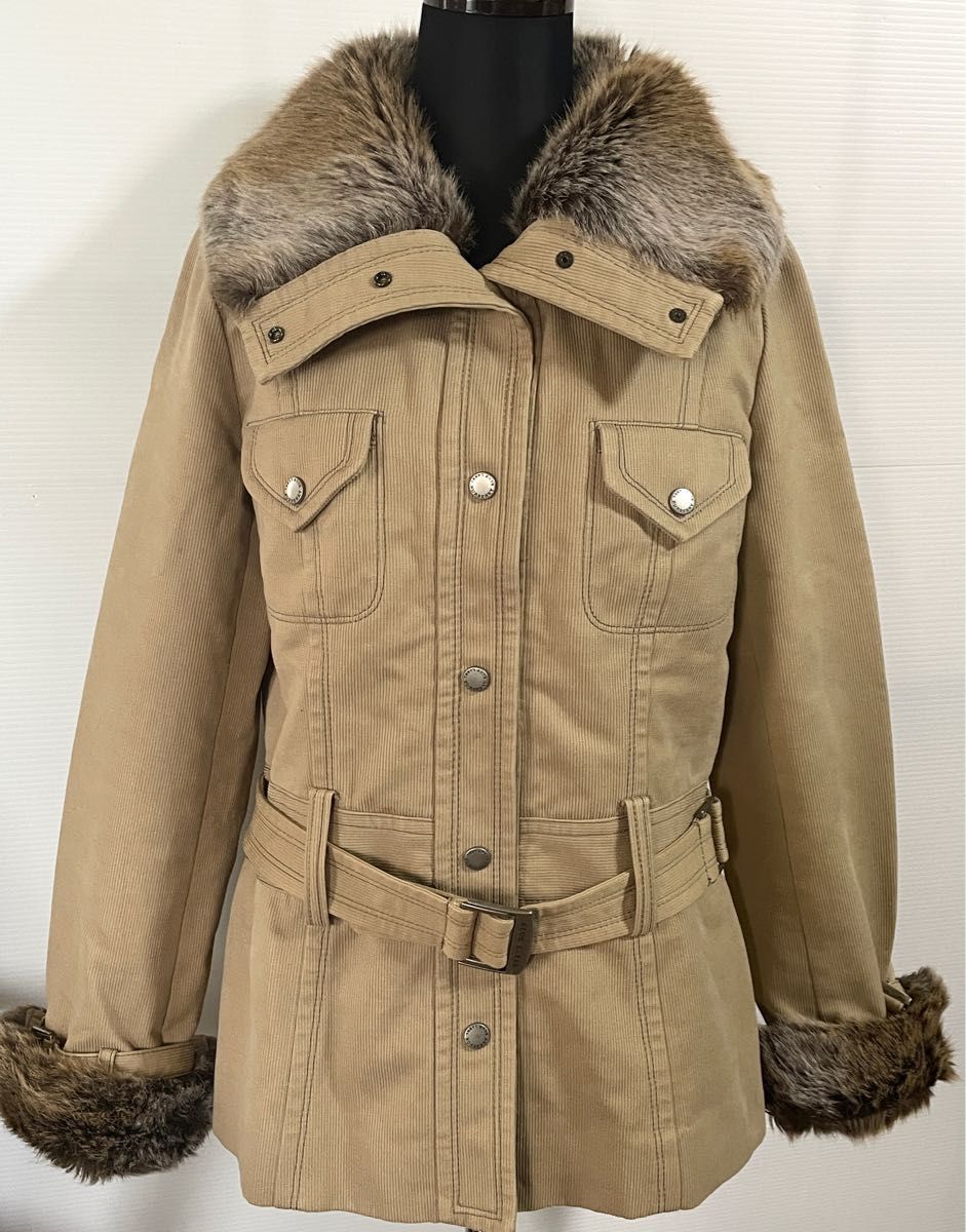 極美品 ■バーバリーBurberry London 中綿コート ジャケット フェイクファー ベルト 長袖 ベージュ 38サイズ