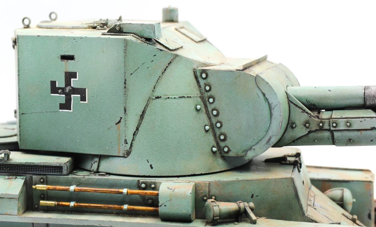 【完成品】1/35 タミヤ フィンランド軍突撃砲 BT-42_画像9