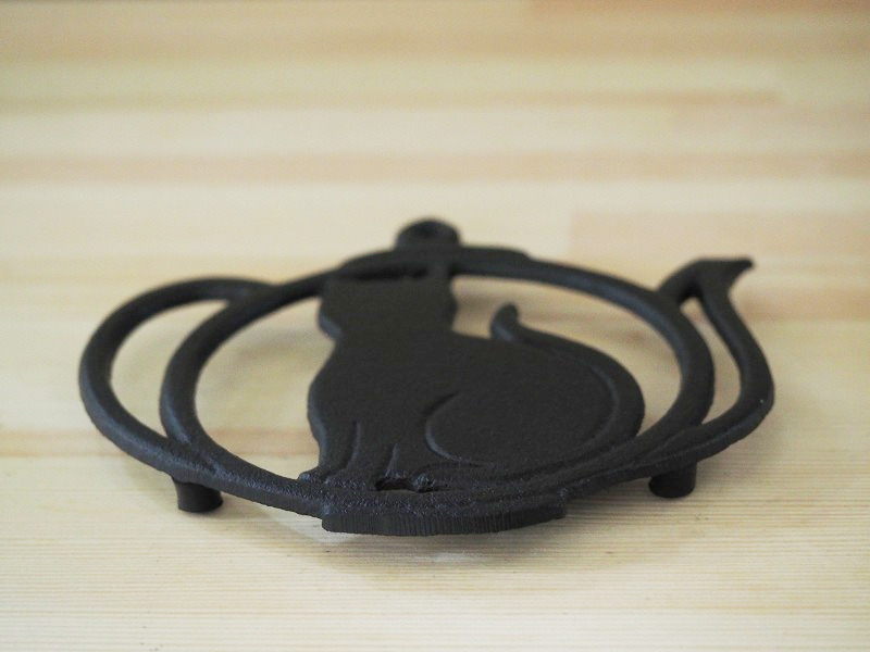 【黒1枚】猫鍋敷き　壺型 黒　黒猫　なべしき　鉄 鉄製　アウトドア　雑貨　飾り　リース
