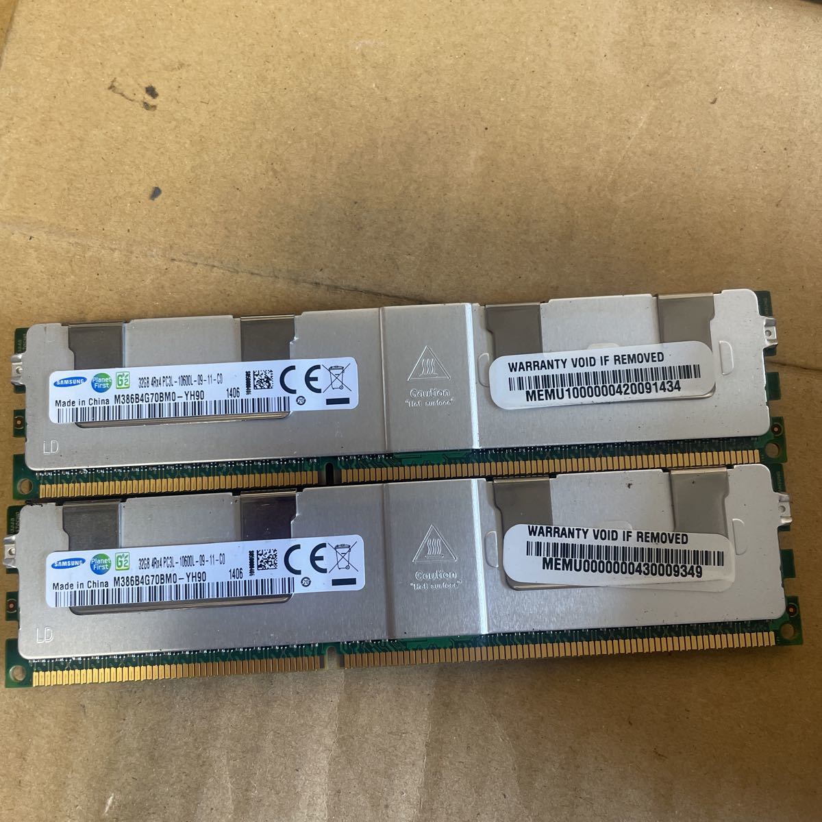 (1001)32GB DDR3-1333 PC3L-10600L (Load-Reduced )LRDIMM 4Rx4 M386B4G70BM0-YH90Q (647654-081) // HP DL360p Gen8 取外_画像1