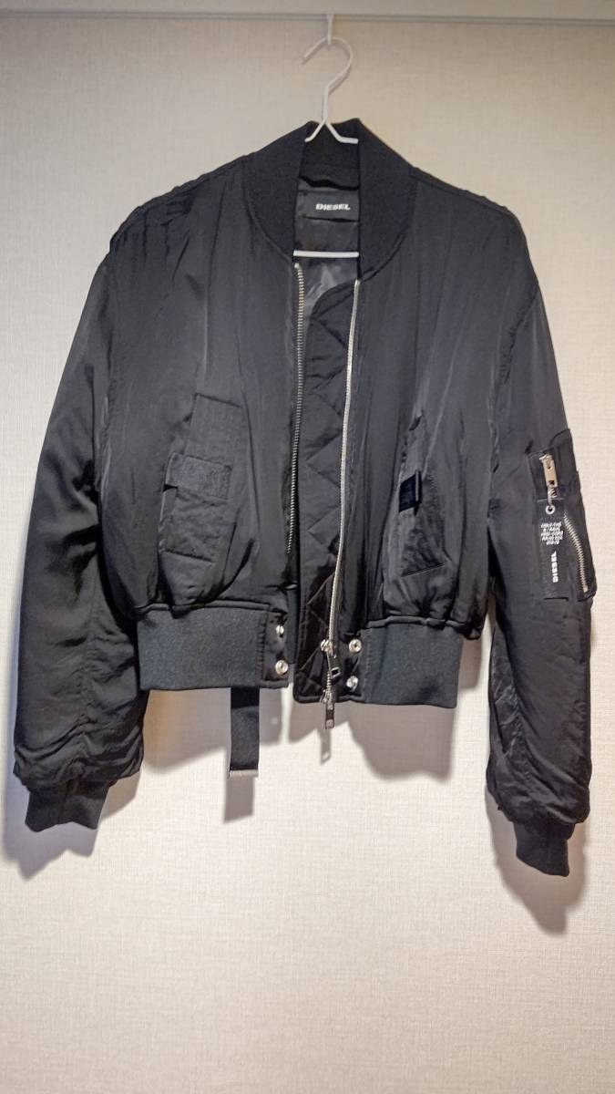 9800円即決☆新品同様☆DIESEL☆ディーゼル☆ダブルジッパー合わせやすいふんわりパデッド風ショート丈コート☆日本正規品☆_画像5