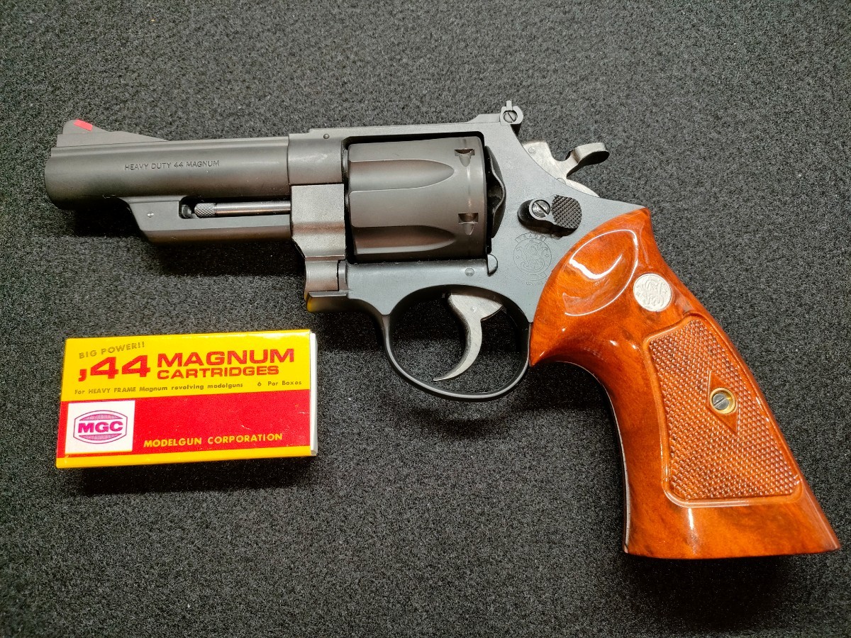 MGCモデルガン S&W　Ｍ２９ ４インチ　44マグナム　ＨＷ 　絶版　SPG刻印あり　リボルバー　_画像1