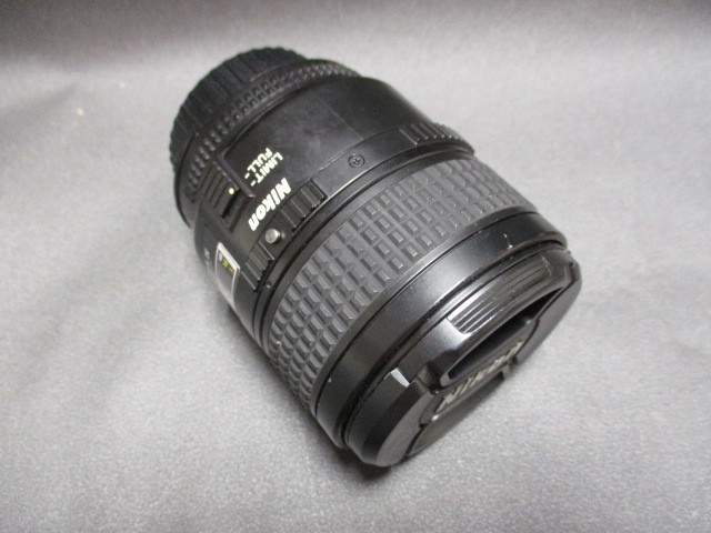 1020BNikon　NIKKOR LENS　AF MICRO 60mm 1:2.8 D ニコン　カメラレンズ　オートフォーカス　ZOOM　一眼レフ_画像1