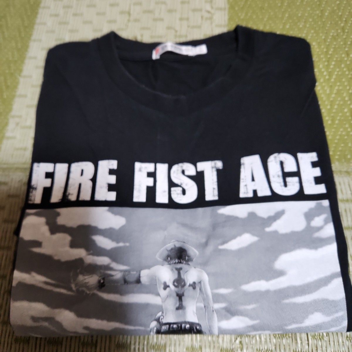 ONE PIECE　エース　ACE　Tシャツ　Sサイズ