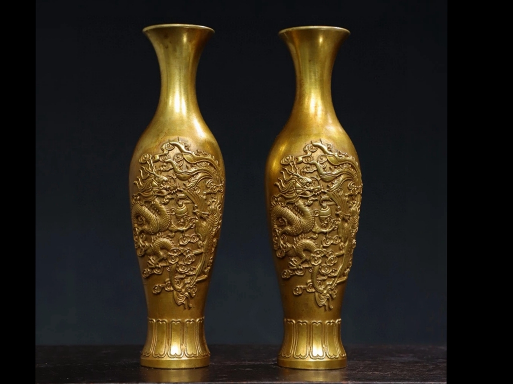 注文割引古美術乾隆年制款古銅製銅塗金浮雕龍鳳呈祥紋花瓶―對極細工