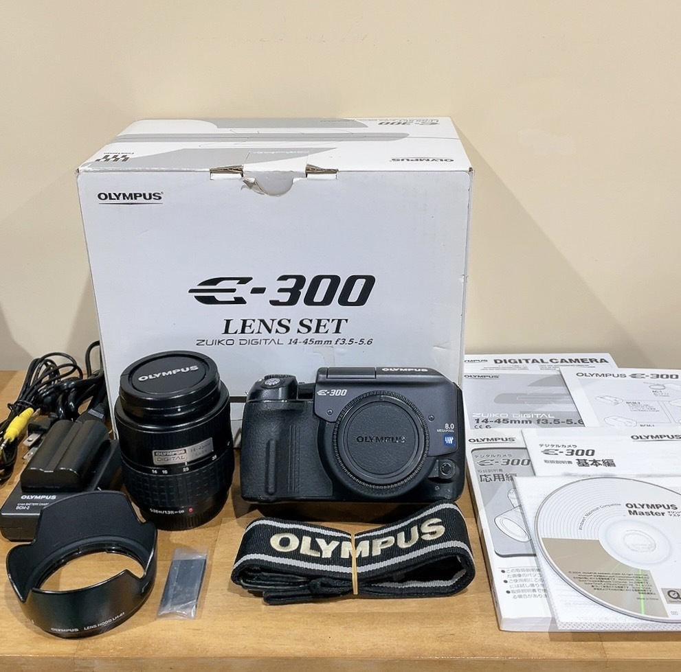 オリンパス OLYMPUS E-300 レンズ 14‐45mm f 3.5-5.6 デジタル一眼 元