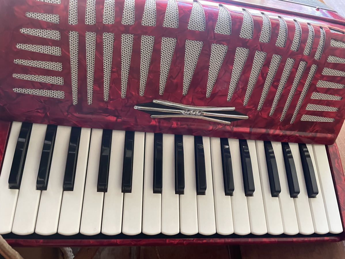 YAMAHA accordion 8905