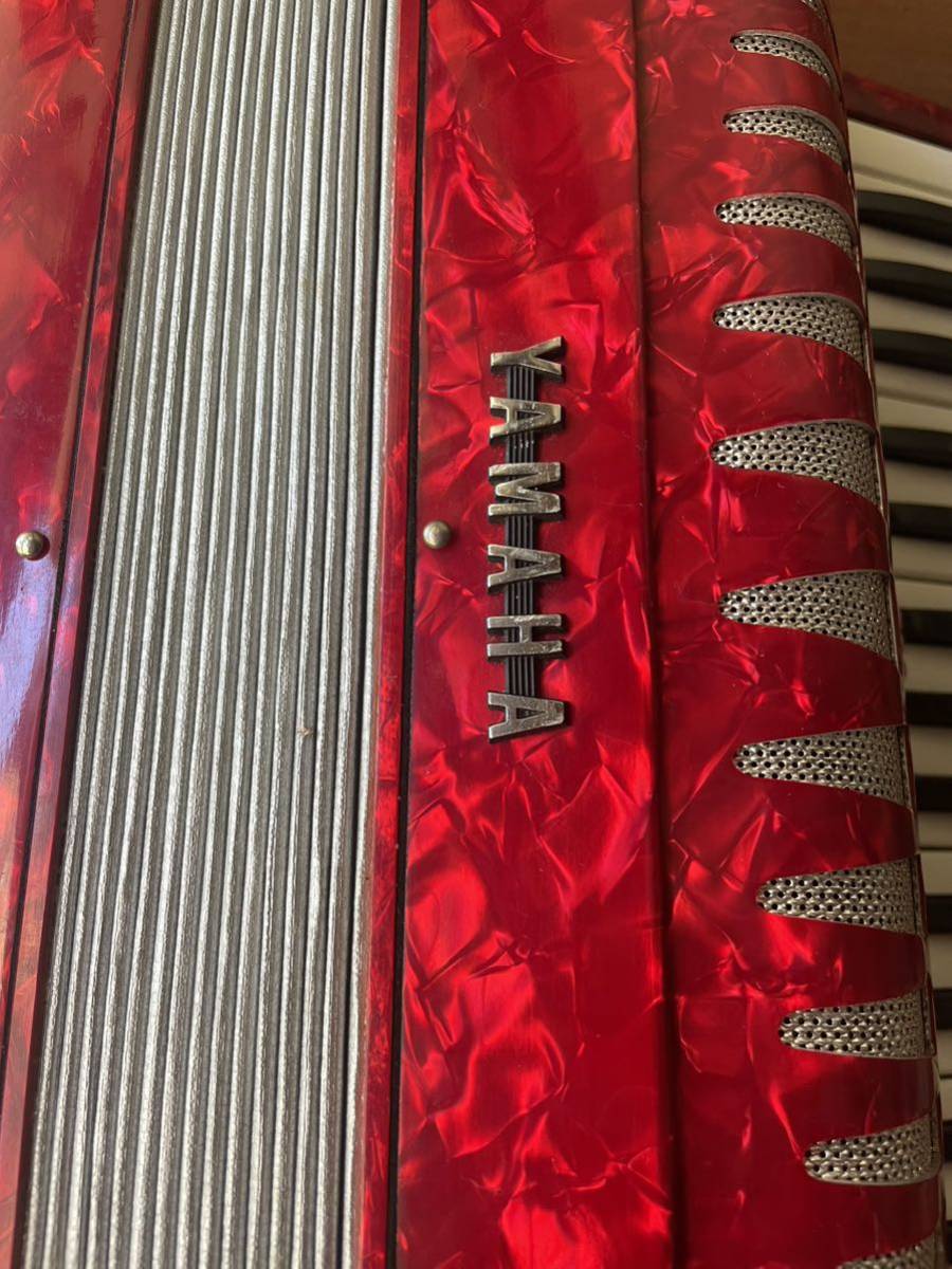 YAMAHA accordion 8905