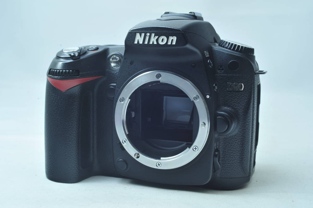 Nikon D90 ニコン 1230万画素 DX デジタル 一眼レフ カメラ ☆ 現状品