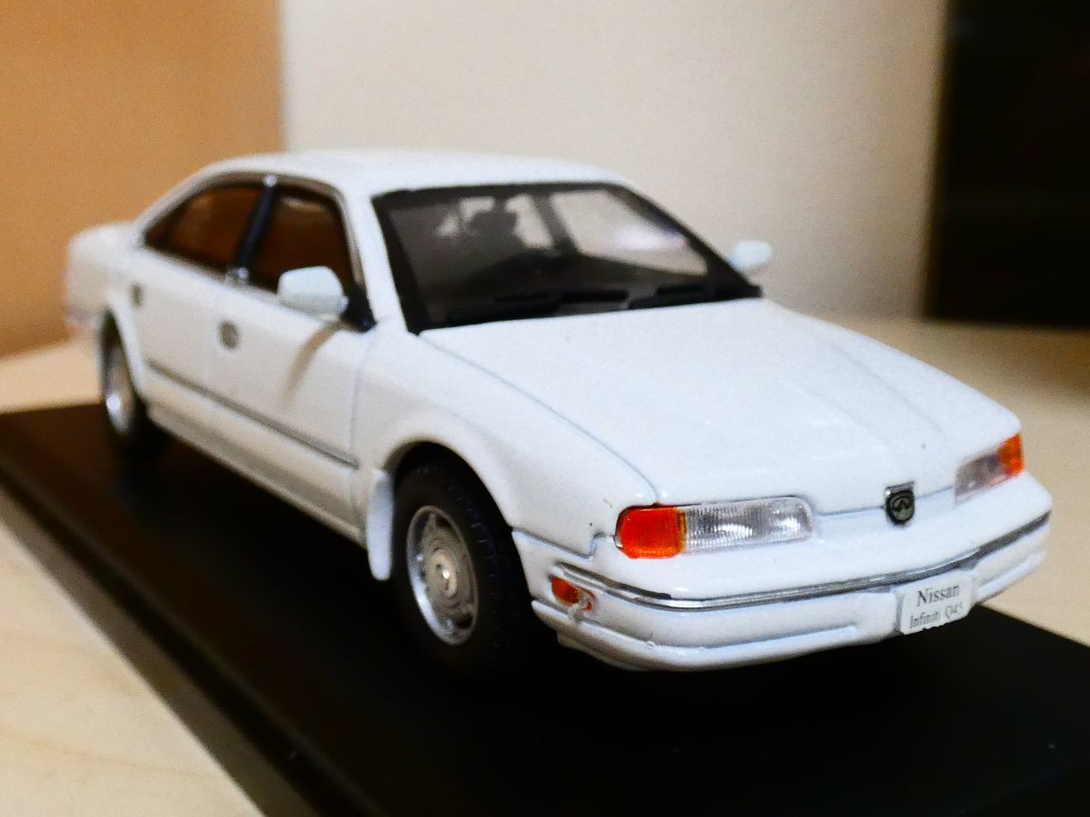 国産名車 コレクション 1/43 日産 インフィニティ Q45 1989 白 アシェット 旧車 クラシックカー ミニカー Z_画像1