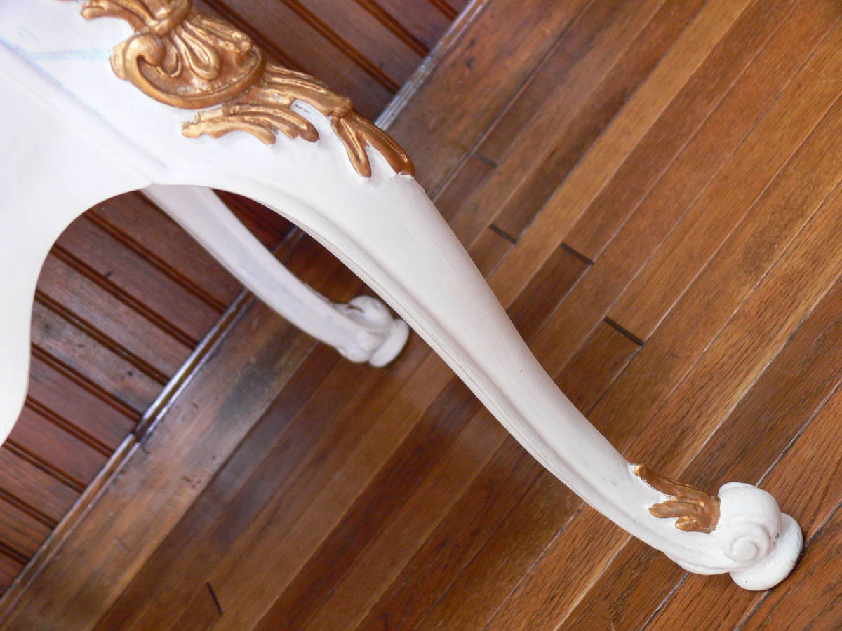 ロココ様式 ホワイト センターテーブル 猫脚 彫刻 金彩 天板交換・再塗装 ガラス天板付きの画像10
