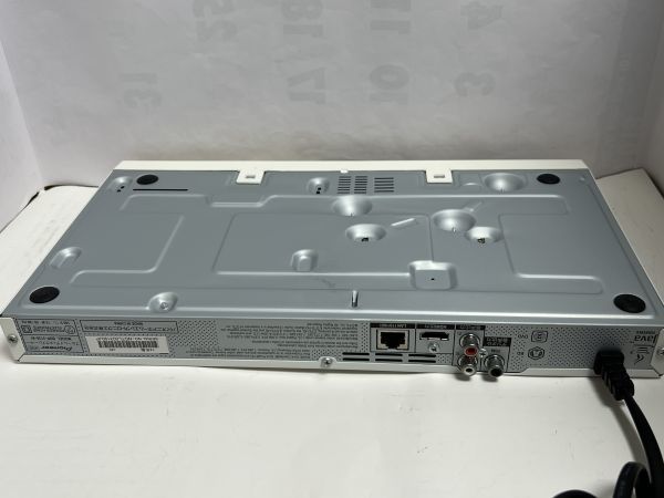 Pioneer ブルーレイディスクプレーヤー ホワイト BDP-3130-W　2014年製　美品　動作品　リモコン付_画像2