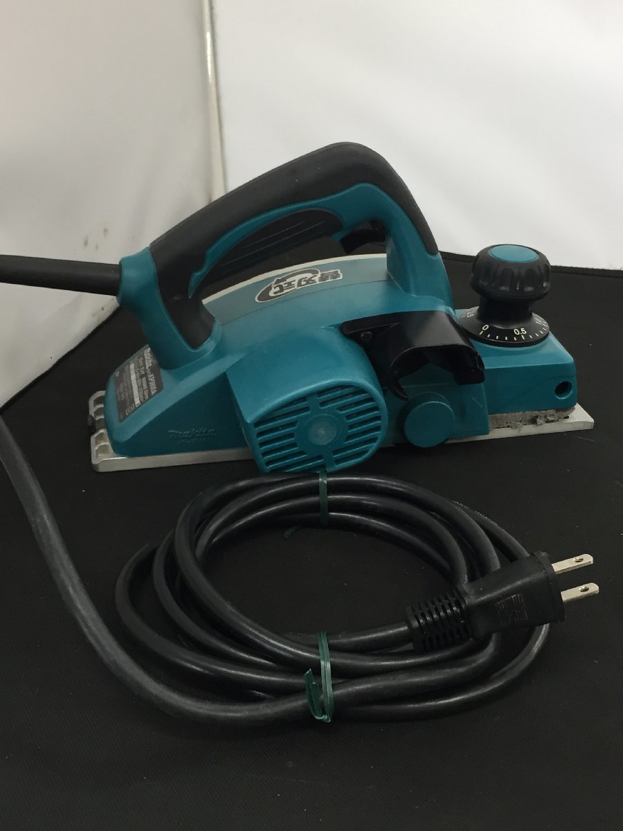 【中古品】makita(マキタ) 82㎜電気カンナ KP0800ASP /ITKZ1PJDA000_画像4