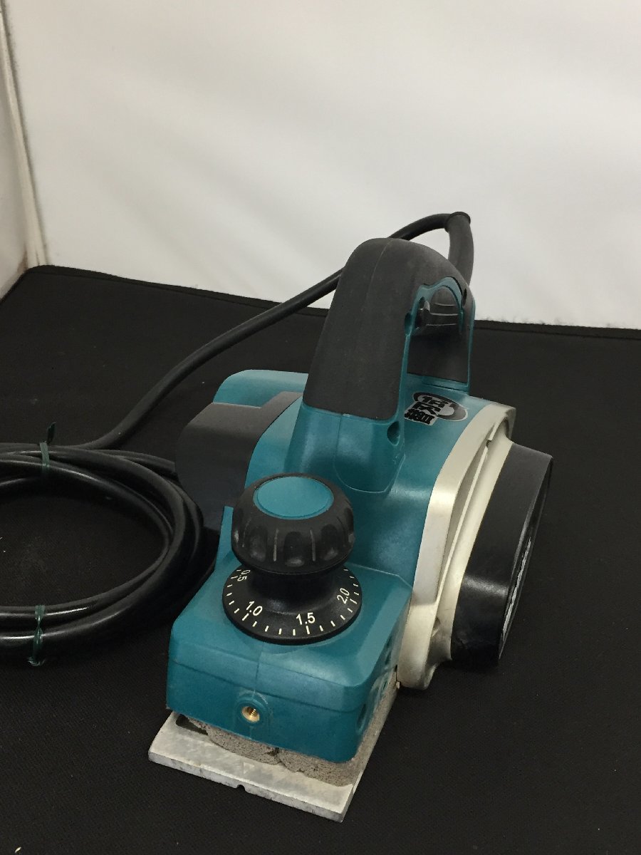 【中古品】makita(マキタ) 82㎜電気カンナ KP0800ASP /ITKZ1PJDA000_画像2