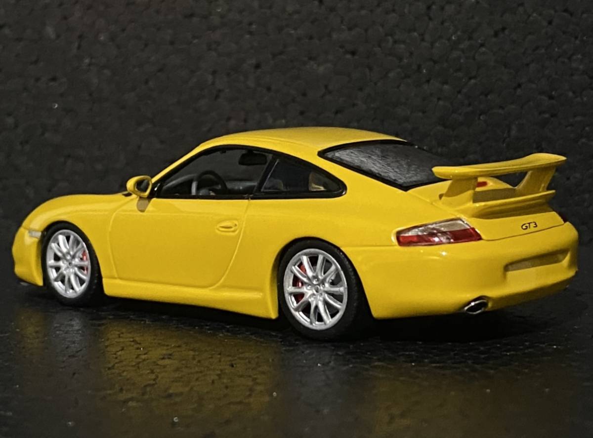 Minichamps 1/43 Porsche 911 GT3 Yellow ◆ Porsche Dealer Limited Edition ◆ ミニチャンプス WAP 020 096 13_画像5