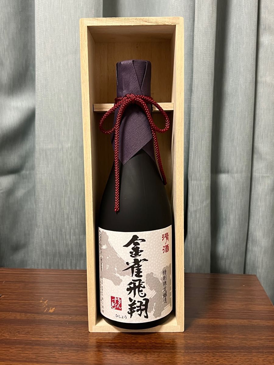金雀 飛翔 純米大吟醸酒 特別限定醸造 720ml 2023年10月 木箱入 金雀 飛翔 純米大吟醸酒 特別限定醸造 720ml 2023年10月 木箱入