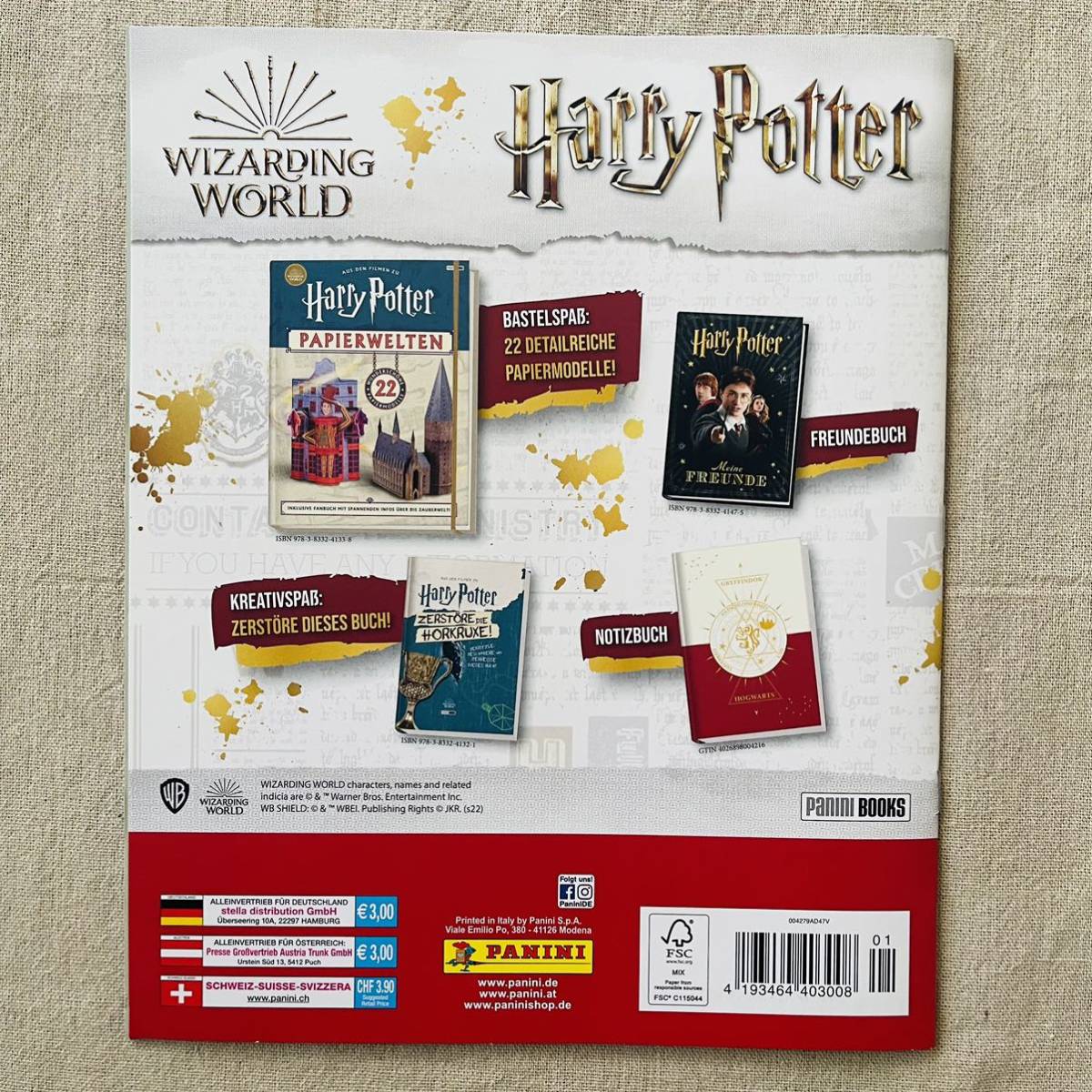 新品送料無料　Harry Potter ハリーポッター　ステッカーアルバム　ポスター付き