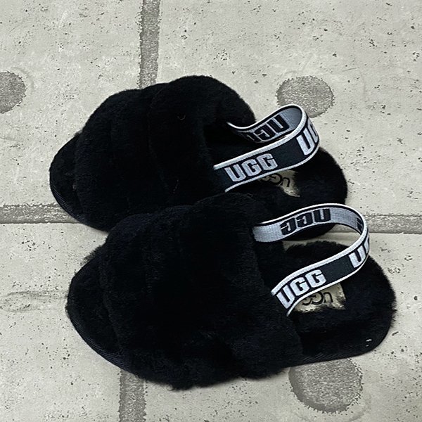 UGG・FLUFF YEAH SLIDE◇アグ　フラッフ イヤー スライド◇ブラック　子ども用　15cm　美品_画像2