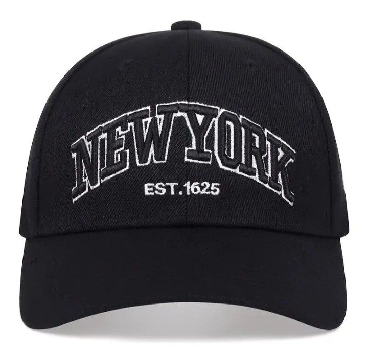 NEW YORK EST1625 デザインキャップ  ブラック！