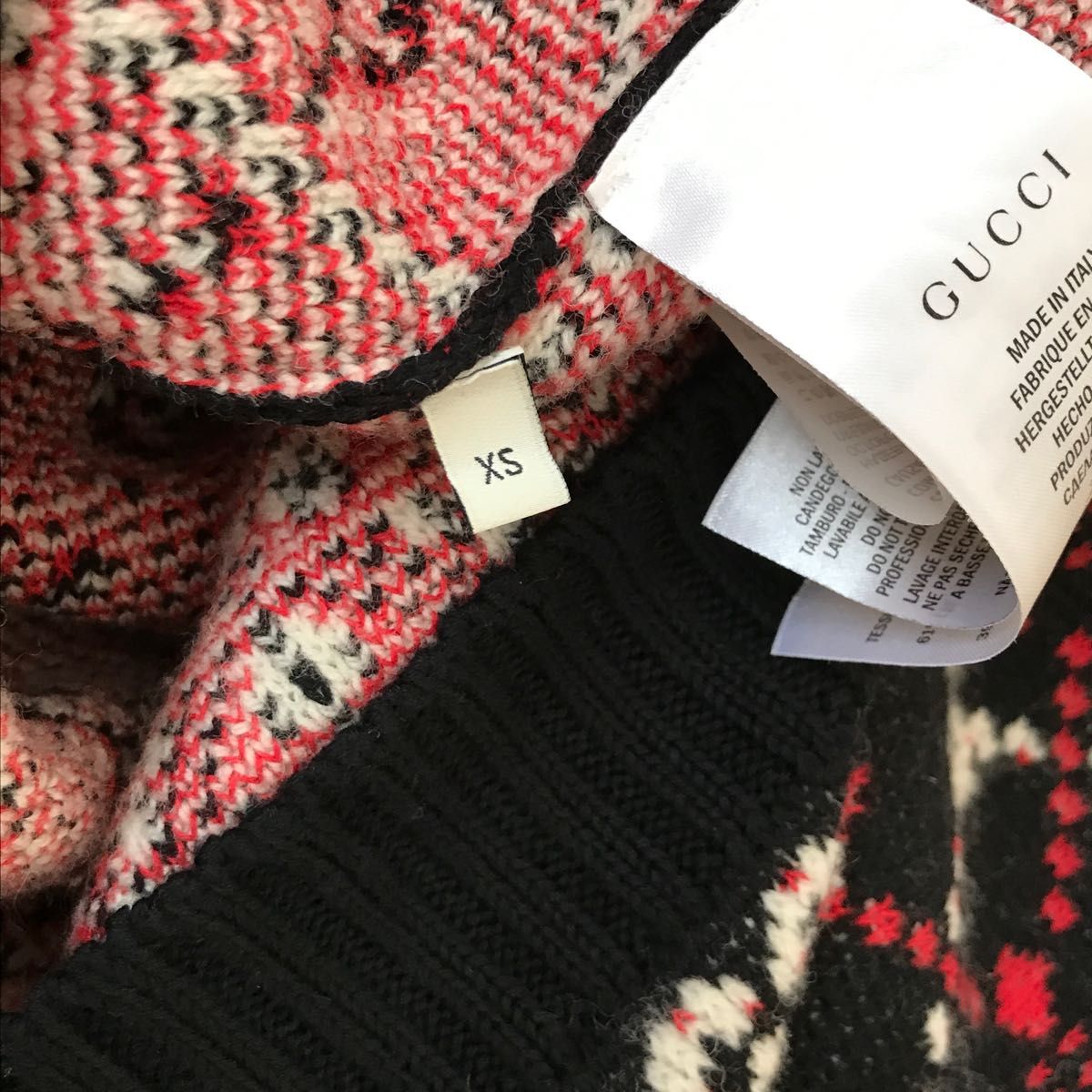 美品　GUCCI グッチ　GGロゴ　Ｖネック　ニット　セーター　メンズ　Lサイズ