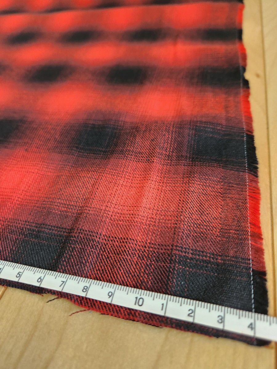 赤×黒チェック生地　約10oz　巾114cm　×　長さ2M