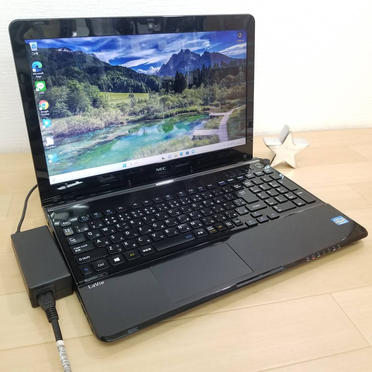 今ならほぼ即納! 新品メモリ16GB搭載/美品/即決特典付!高性能i3搭載