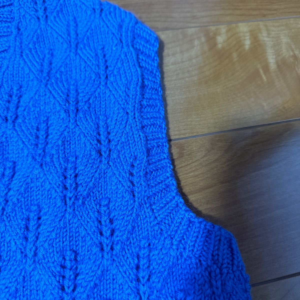 ハンドメイド ベストVネック
