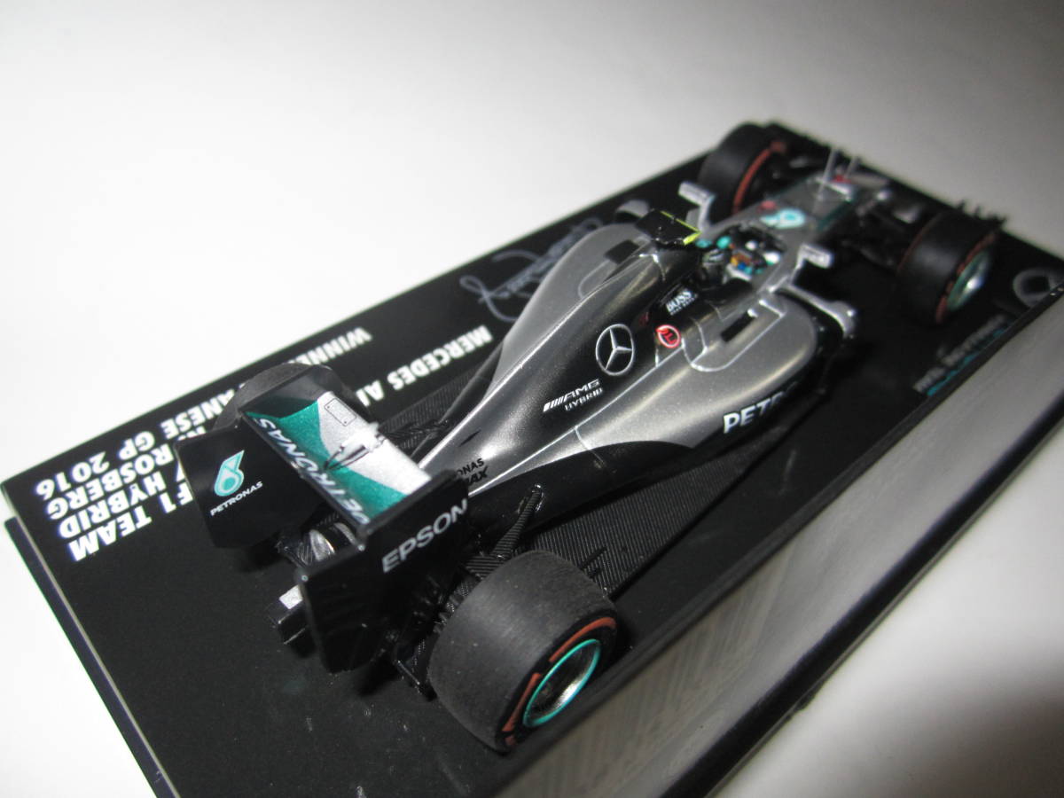 即決 PMA 750台限定 1/43 メルセデス AMG ペトロナス W07 ハイブリッド 2016年日本GP優勝 №6 ニコ・ロズベルグ アンテナ追加_画像4