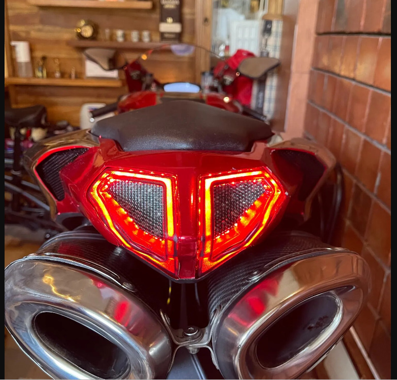 Ducati Ducati 848 2008-2014 1098 1198 2007-2013 Интеграция тормозного света задняя тормозная лампа.