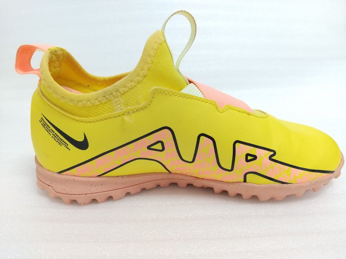 21cm NIKE トレーニングシューズ ズームヴェイパー 15アカデミー 21cm NIKE トレーニングシューズ ズームヴェイパー 15アカデミー