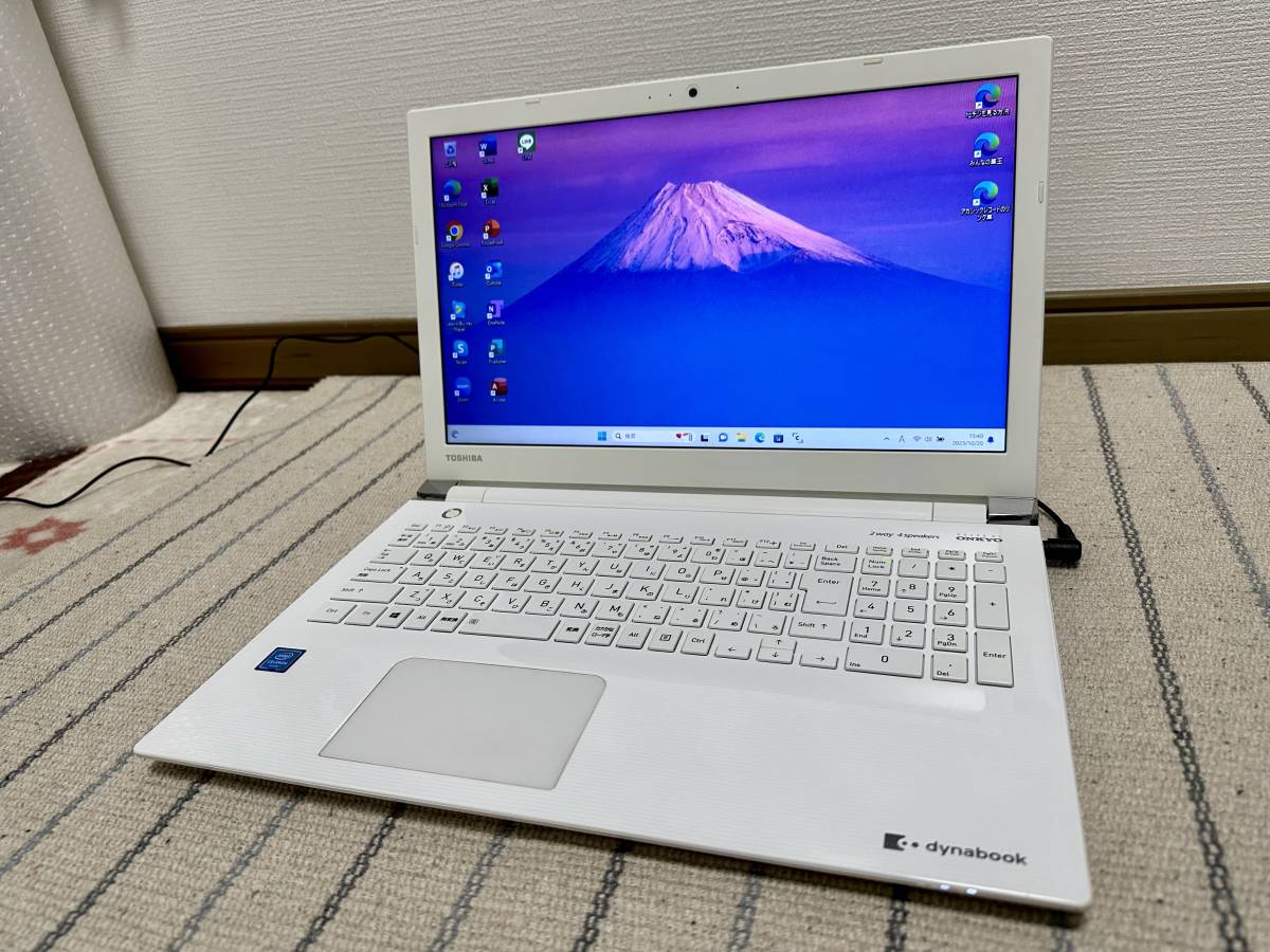 美品 Win11 Office2021 Win11対応CPU 2020年式 8G 新品M.2SSD256GB DVD USB3.0 Bluetooth テンキー Webカメラ 東芝 dynabook 年賀状 地デジ_画像1