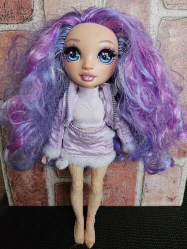 MGA Rainbow High Winter Violet Willow Purple Winter Break Fashion Doll 海外  即決