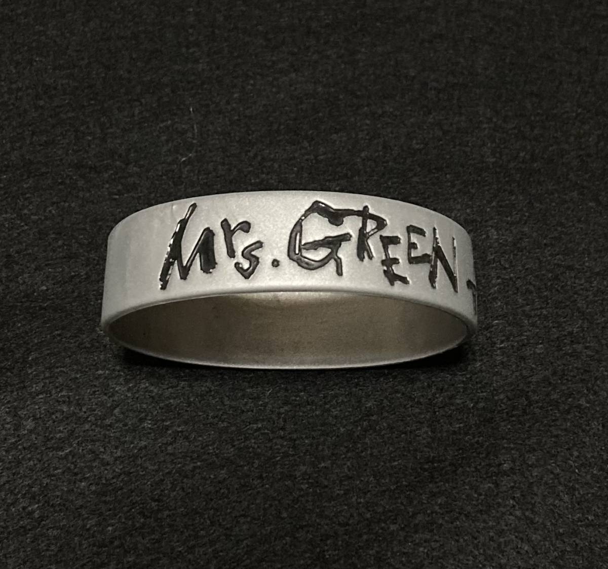 送料無料 Mrs GREEN APPLE ラバーバンド シルバー ミセス 送料無料 Mrs GREEN APPLE ラバーバンド シルバー ミセス