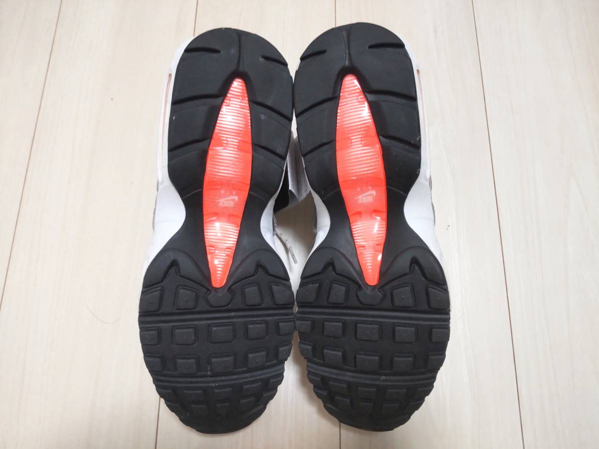 ★新品　ナイキ　NIKE　エアマックス95 SE　★　WMS AIR　MAX 95 SE　★3M素材　★メタリックシルバー_画像7