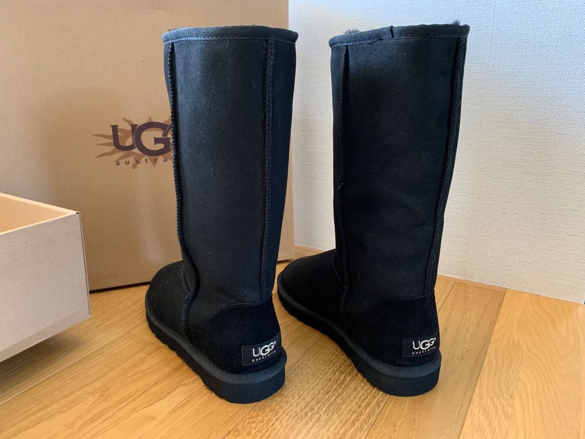 未使用品 UGG ムートンブーツ クラシックトール 24cm アグ CLASSIC