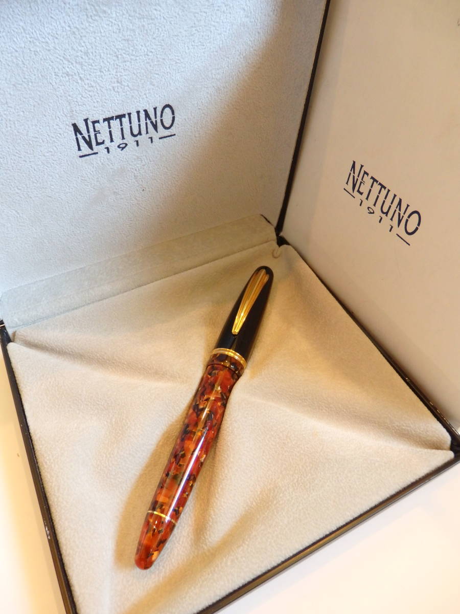 お買い得モデル ◆【美品】NETTUNO1911 ネットウーノ スキッパー万年筆 セルロイド・マーブル ペン先:18K750ソリッドゴールド M 万年筆一般 お買い得モデル ◆【美品】NETTUNO1911 ネットウーノ スキッパー万年筆 セルロイド・マーブル ペン先:18K750ソリッドゴールド M 万年筆一般