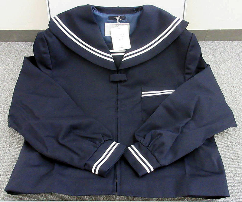 ★ラスト2着★女子中学生制服★青森県外ヶ浜町立三厩中学校★冬服セーラー服★165A or 170Aサイズ★未使用新品★富士ヨット★_画像1