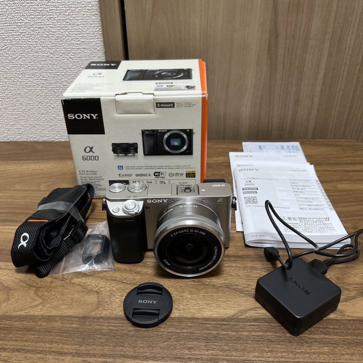 専門店では SONY ミラーレス一眼 α6000 パワーズームレンズキット