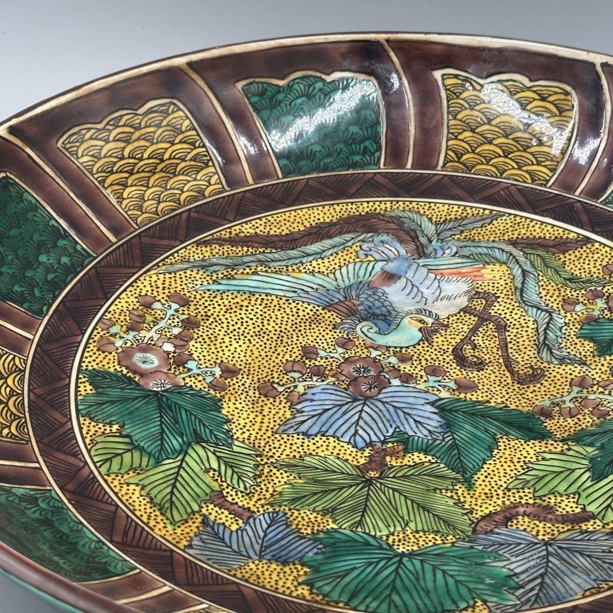 30%OFF】 古九谷焼 青手花孔雀図大皿 約38.5cm 飾皿 九谷焼 骨董 花鳥