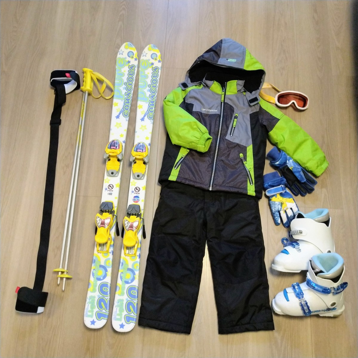 【送料込み】100〜110cmキッズ カービングスキー&スキーウェア　フルセット　子供用幼児小学生男児