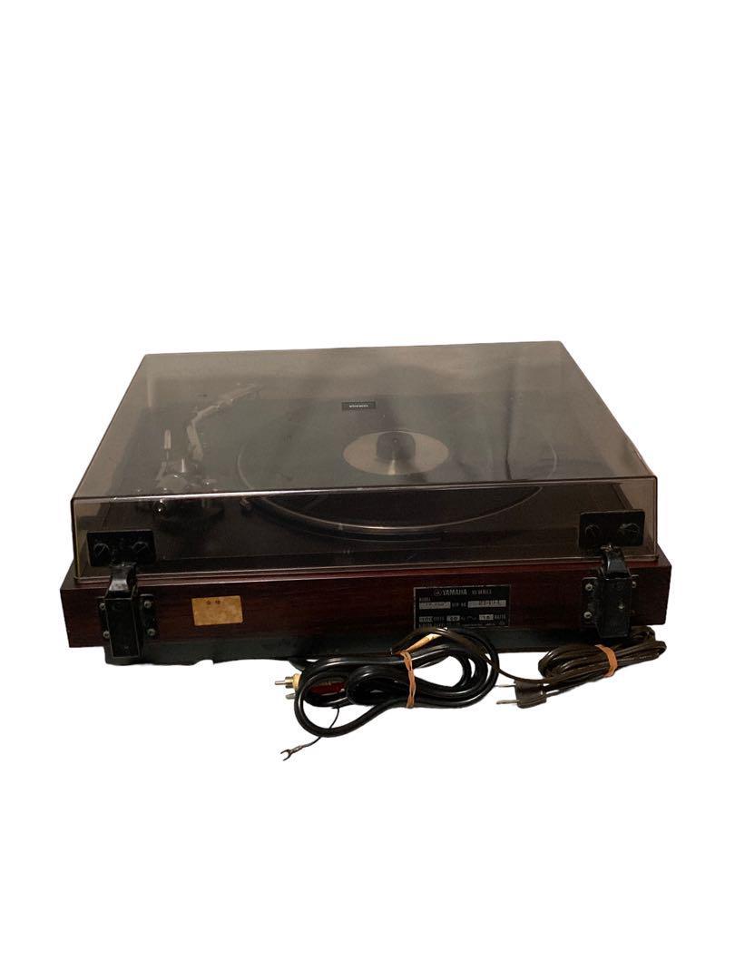 YAMAHA YP-700 record player 