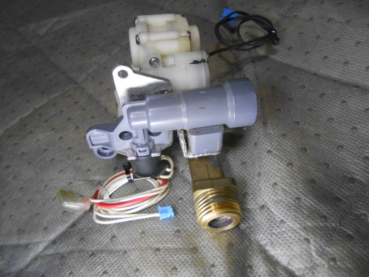 Yahoo!オークション - TOTO TCF-4411 給水電磁弁ユニット 各 Yahoo!オークション - TOTO TCF-4411 給水電磁弁ユニット 各