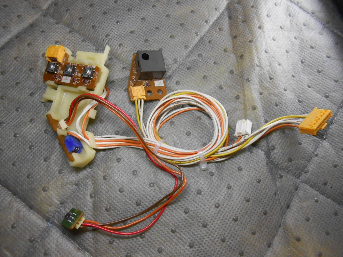 TOTO TCF-4031 本体スイッチ・通信センサー　まだ使える　修理　parts_画像2
