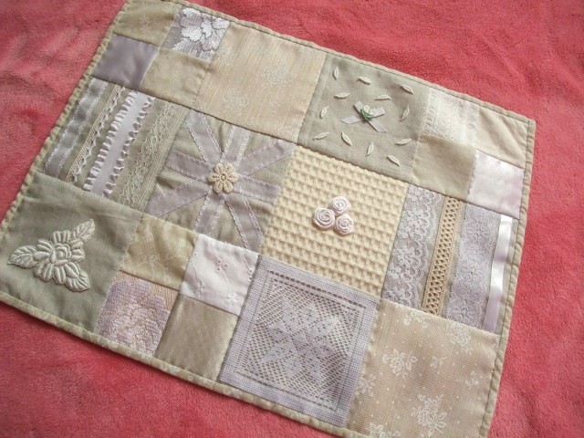  prompt decision hand made patchwork. free mat tapestry white ko Large .② postage 140 jpy 