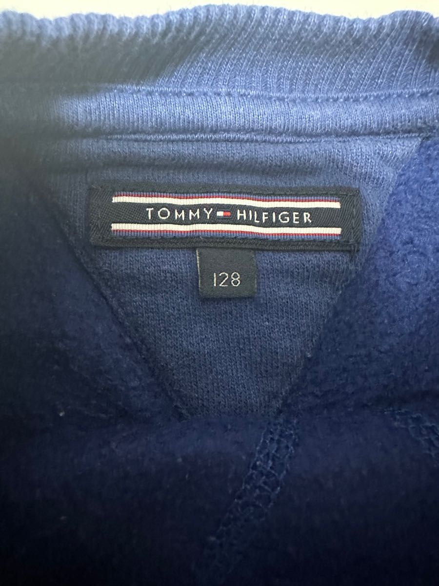 トミーヒルフィガー  TOMMYHILFIGER 男の子130㎝　トレーナー　裏起毛