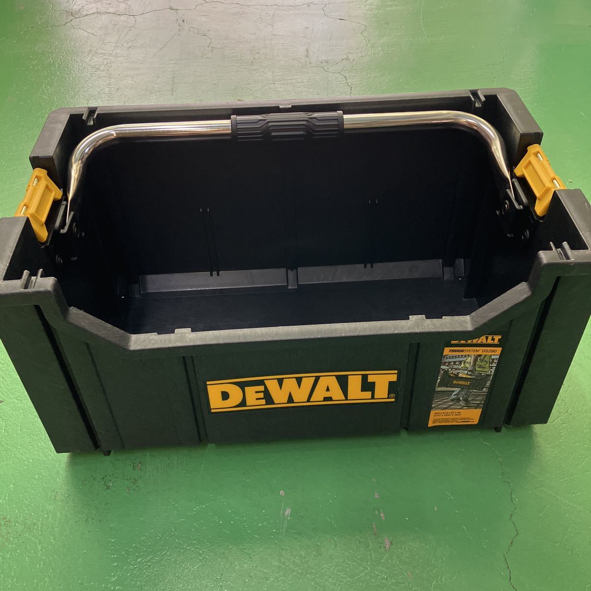 0510z0610 デウォルト(DeWALT) タフシステム システム収納BOX トートタイプ 工具箱 収納ケース ツールボックス 持ち運びやすい 同梱不可